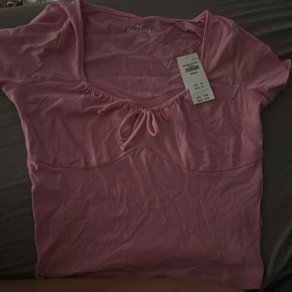 Size Medium brand new hollister top